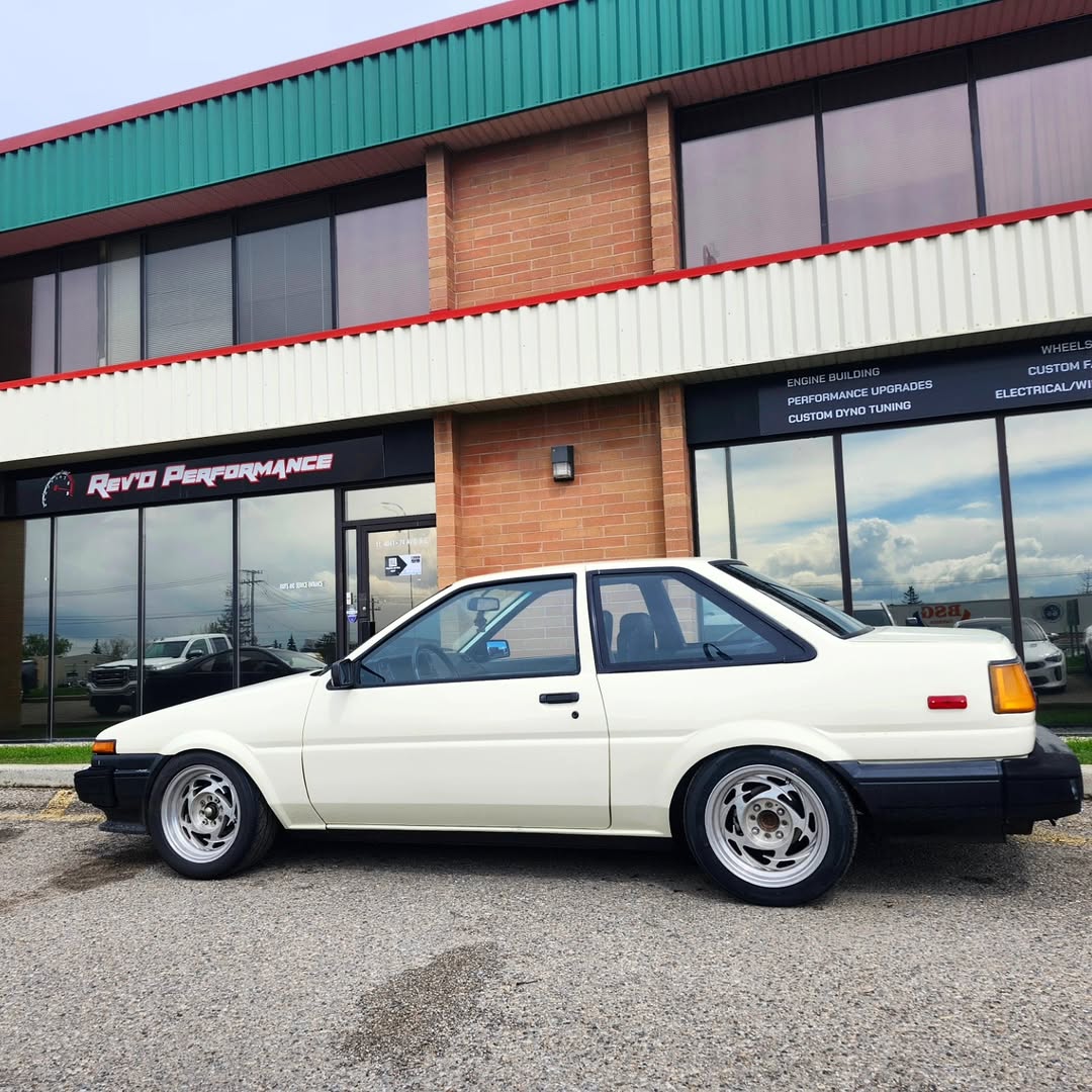 DeneseMiscki6b's tweet photo. The AE86 is back from performance tuning with 175whp and 122tq from its Beams 2. 0L engine. A high-revving naturally aspirated engine is new to me—shifting at 8, 000 RPM is wild compared to my Volvo’s 6, 000 RPM redline. https://t.co/Yus5l3UGB4