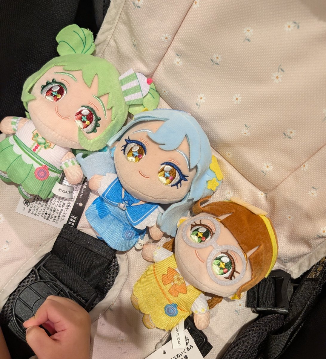 choconini0401's tweet photo. おしゃべりすると知らずにゲットして、娘と２人でハッ!!😳となりました💚🩵💛 https://t.co/3OlIAirQmN
