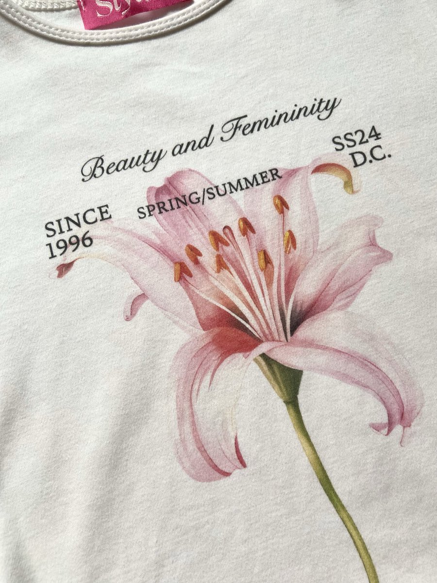 qpunnp's tweet photo. Stylist shop - baby tee 🌺
ไซส์ s 🤍 อก28-33 เอว26-30 ยาว18 
ทรงสวยมาก ไม่มีตำหนิใดๆ

💫 ส่งต่อ 241 บาท รวมส่งค่า !
สอบถาม/ดูพต.Dm💌

#ส่งต่อเสื้อผ้า #เสื้อผ้ามือสอง #ส่งต่อเสื้อผ้ามือสอง #ส่งต่อเสื้อผ้ามือ2 #เสื้อผ้ามือ2 #เสื้อผ้ามือสองสภาพดี #ส่งต่อstylist https://t.co/TCYL5ojMTZ