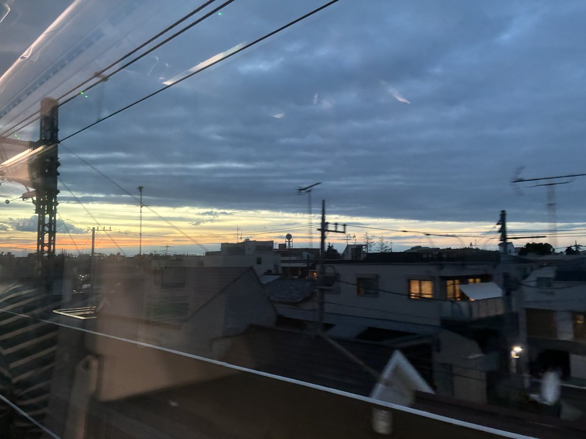 propella's tweet photo. 私の好きな景色。中央線の車窓。 https://t.co/K4fwe3kfV1