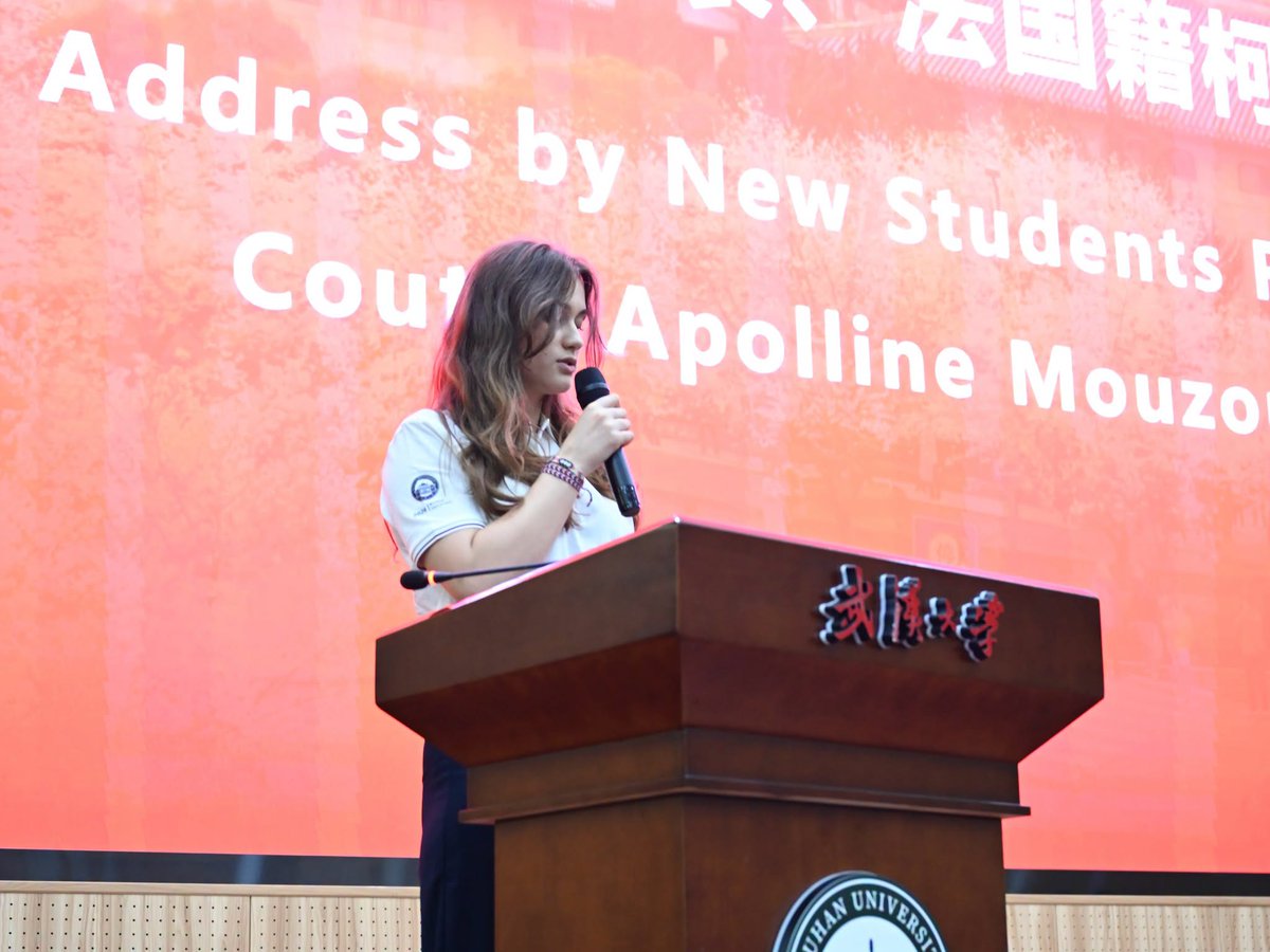 KhaleejMag's tweet photo. Class of 2026 international students were welcomed at Wuhan University. https://t.co/s6jfbiL28N