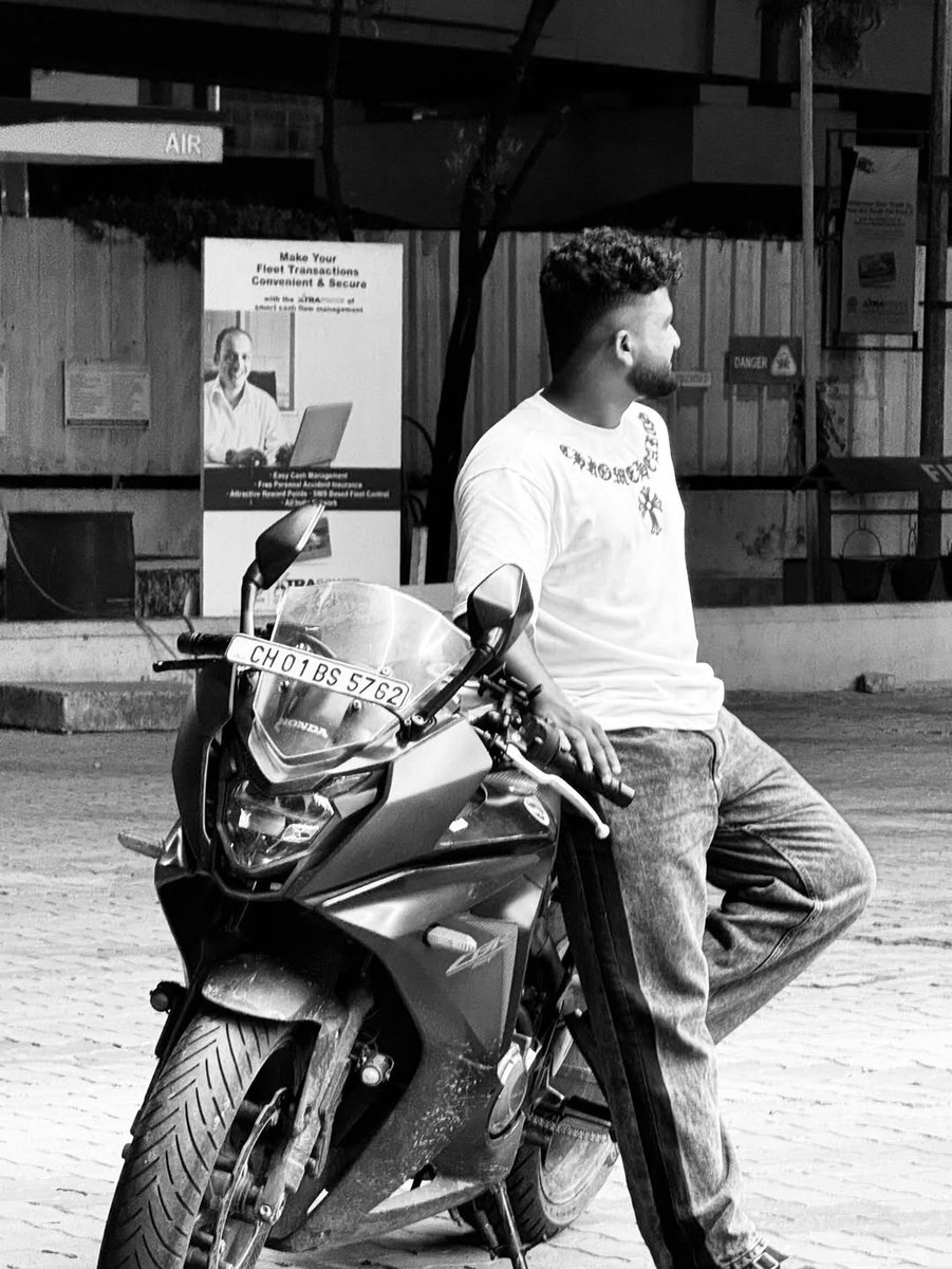Fredericka0qk's tweet photo. Honda CBR650F https://t.co/BLFmE6ztt1