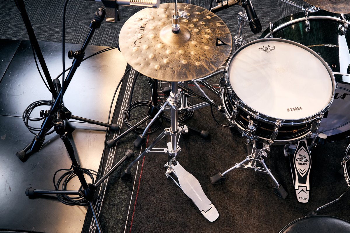 TAMADRUM_Japan's tweet photo. 【Spartan Hi-Hat Stand HH75DS】
"ドラマーを自由にする軽さ"を追求したSpartan。
このハイハットスタンドで目指したのは、驚異的な軽さと、激しいフットワークに応える安定性の融合です。
▼Spartan Hi-Hat Stand HH75DS
https://t.co/ofrXJ571qd
#TAMADrums #TAMA #StrongestNameinDrums https://t.co/SwcXuC4QrY