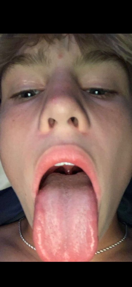 Yenl7r's tweet photo. Dm to purchase my channel https://t.co/AEkRaLwtZ2 https://t.co/bD3fSjbNw0