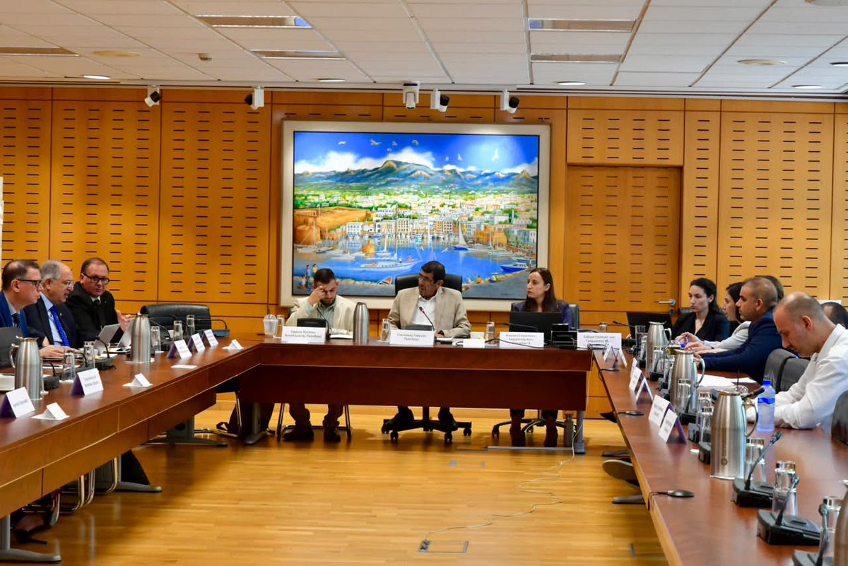 EUCYPRUS's tweet photo. Today, @CostasKadis participated in an Extraordinary Session of the Parliamentary Committee on Agriculture and Natural Resources.

The Commissioner presented to the Members the main policies and developments concerning his portfolio and specifically Cyprus. A discussion followed. https://t.co/lF6zKRnBeN