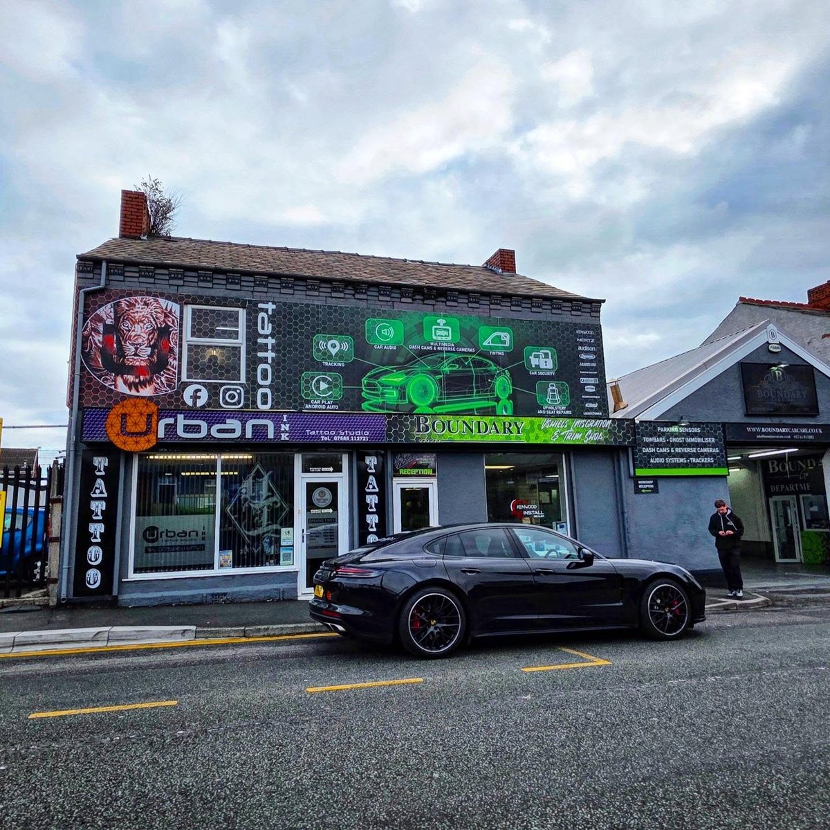 TillieSprymt's tweet photo. Back at Boundary Car Care with the Panamera—time to make it mine. https://t.co/AYGohfHbdZ