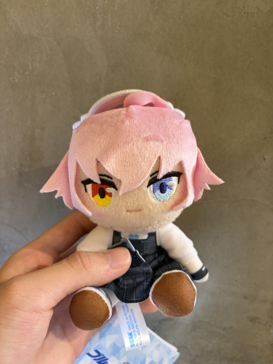 Banary8774's tweet photo. 200円で取れた！まじで嬉しい！みんなヘイローを狙おう https://t.co/pHcdSk5pbx