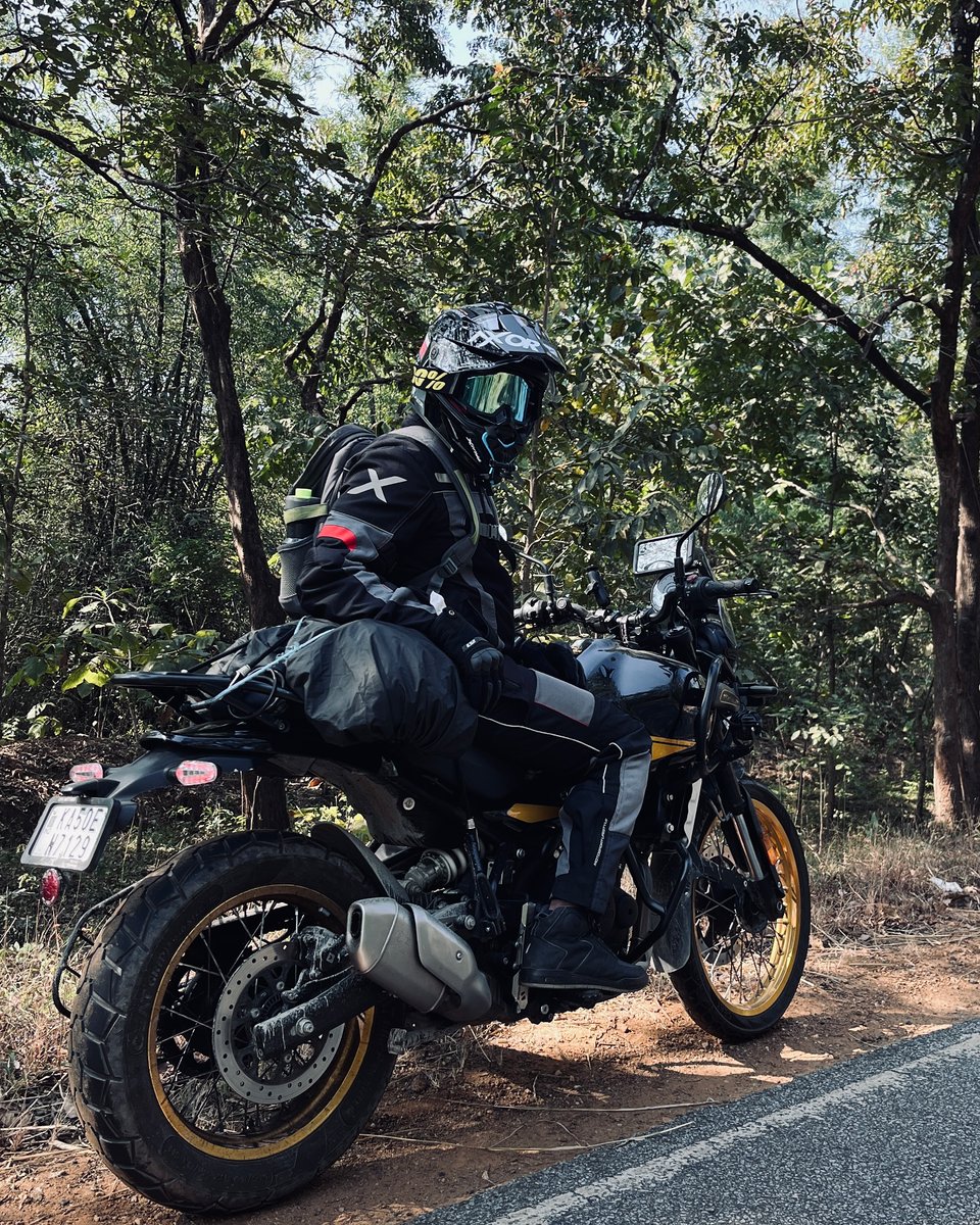 KeishaMasuajp's tweet photo. Adventure on the Himalayan 450: from Bangalore to Goa, chasing open roads and new horizons. https://t.co/ohu14O2gWC