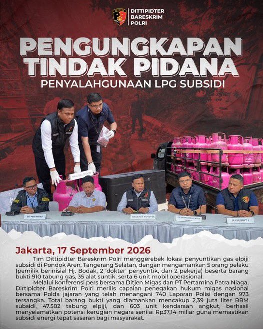 Res1Tulungagung's tweet photo. Selamatkan Kerugian Negara Rp37,14 Miliar! 

Polri terus mengawal dan menindak segala bentuk kecurangan agar subsidi energi benar-benar dinikmati masyarakat yang berhak. Komitmen Berantas Tindak Kriminal dan #TerdepanTegakkanHukum https://t.co/ZAFui2hfbI