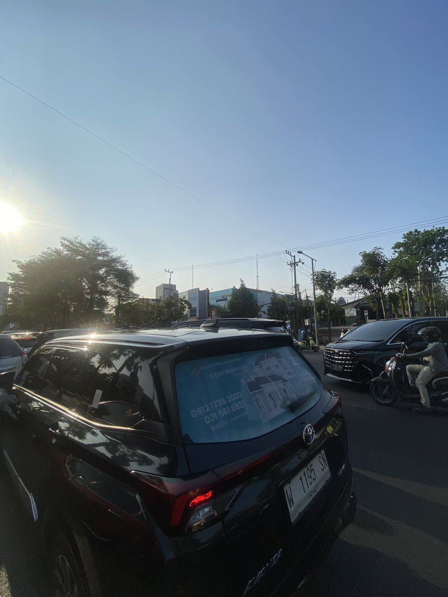 NajmuddinM's tweet photo. @e100ss Macet sudah sampai adityawarman https://t.co/tov0Wy3IKZ