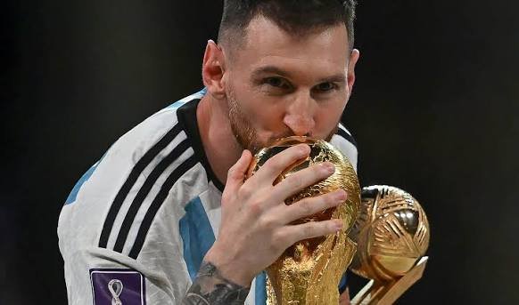 ____wind_______'s tweet photo. @FPL_DragonStone @twit_patrick @penaldocentral Now say that without crying https://t.co/OMJpkXU4nv