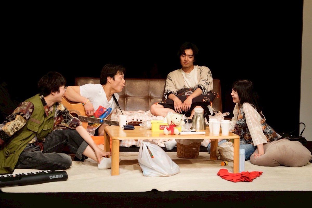 tomoki010416's tweet photo. 実は昨年上演した会話劇が全て戯曲賞最終候補になりました！
賞が全てとは全く思ってないけど、やっぱり嬉しい。

『DOGHOUSE』岸田國士戯曲賞
『Fusion,(フュージョン)』AAF戯曲賞
『対岸は、火事。』せんだい短編戯曲賞

関わってくださった全員に感謝！
是非ガキダンを知っておくれー！ https://t.co/NyH1JnQlDJ