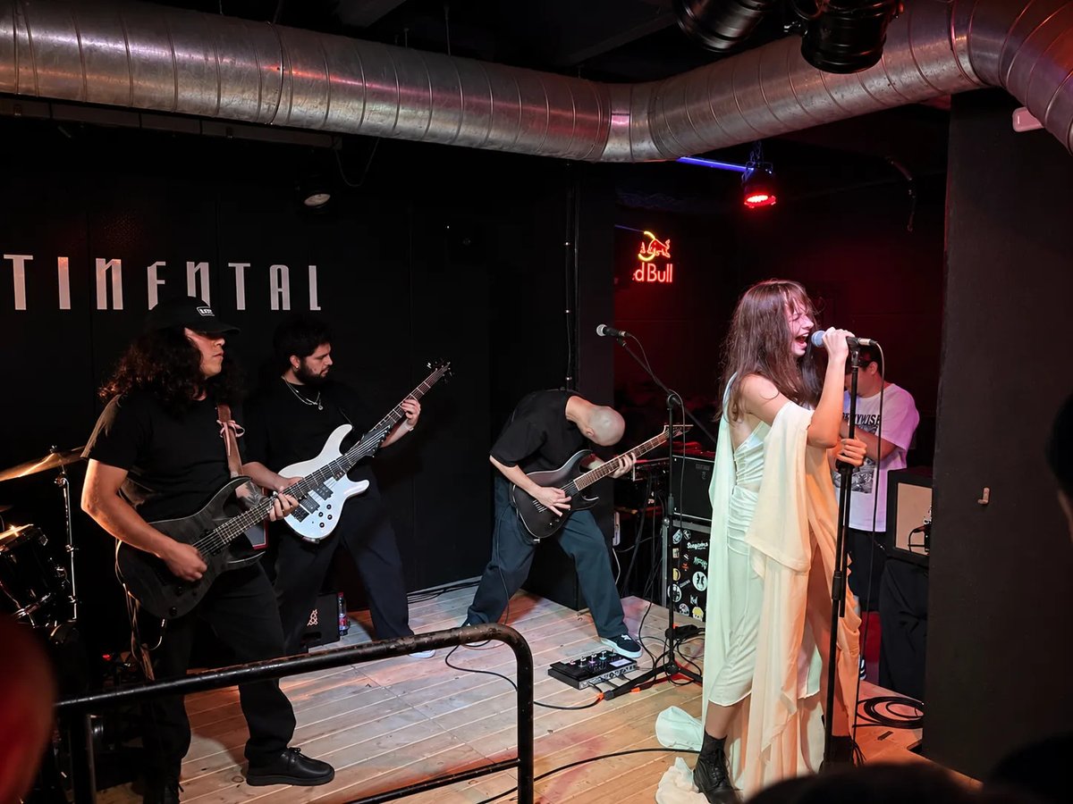 WebMetalExtremo's tweet photo. Larghrana presenta en directo su primer trabajo https://t.co/HmvHEoiWu0 https://t.co/wiF14akFtD