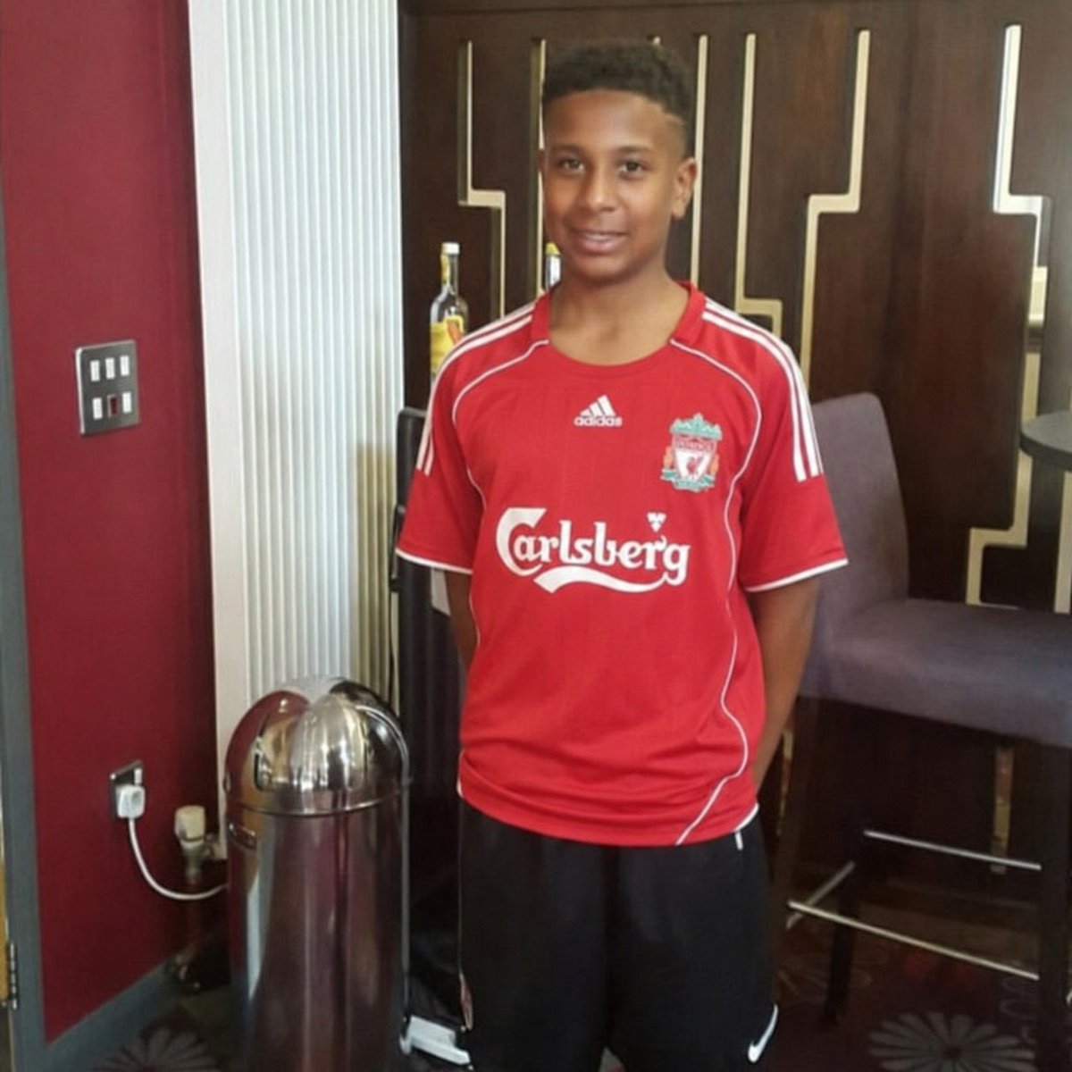 LFC_Hardline's tweet photo. Oh Odegaard itu pernah trial di Liverpool... Entah lupa atau emang baru ngeh 

Kalo yang ini tau ga siapa? https://t.co/FnuipYrL61