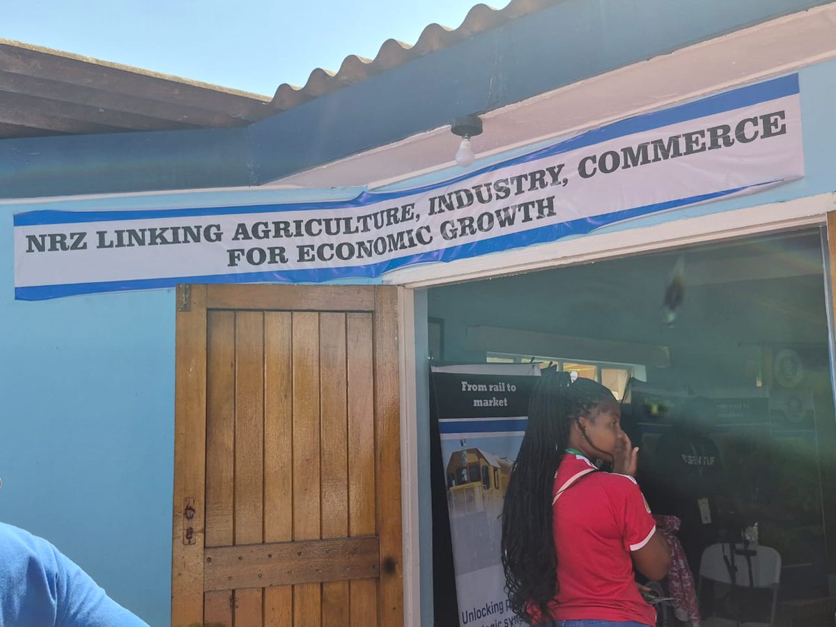 DoubleRedRose26's tweet photo. Industry and infrastructure are working together and the impact has gone beyond one company.

The NRZ-ZIMASCO partnership has restored 3 locomotives and 100 wagons, adding capacity to Zimbabwe’s rail freight system. https://t.co/36TymecCMj