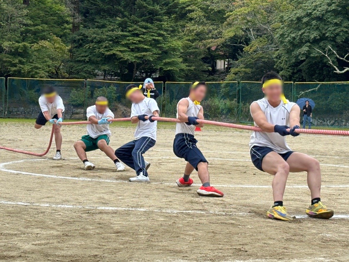 koyasan_hs's tweet photo. こんにちは☀高野山高校です！
本日は体育大会😉
みんな真剣に、そして楽しく大会が行われました😆 https://t.co/FI1F4du3E8