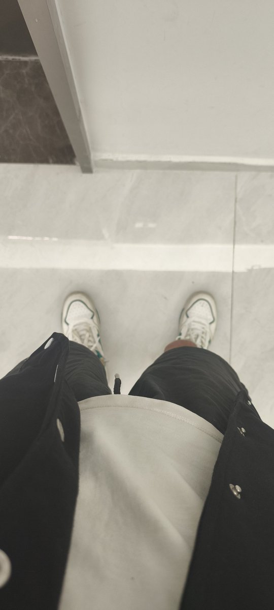 ccclet579's tweet photo. 发布神秘ootd https://t.co/McDqK3SaHc