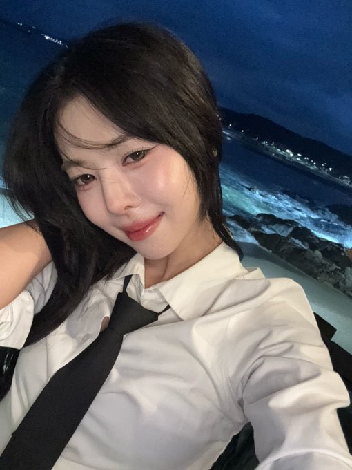 nientzuus's tweet photo. SEO DAHYUN OH MY GOD ???? https://t.co/byRi4i5eRW