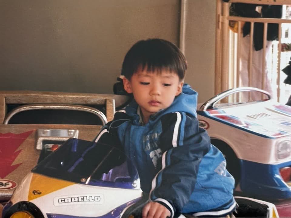 nowal_zz's tweet photo. Zero difference kkkkk, Big Won vs Little Won https://t.co/nwlwVOqI5G