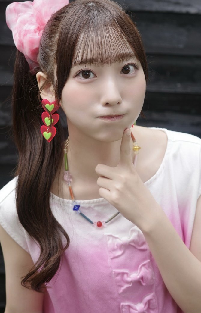 e1ohd's tweet photo. 大田美月ちゃん、♡お顔もカラダも仕草も全部えっち、、♡美月お姉ちゃんしゅきっ♡♡ https://t.co/szNH9MT7Hd