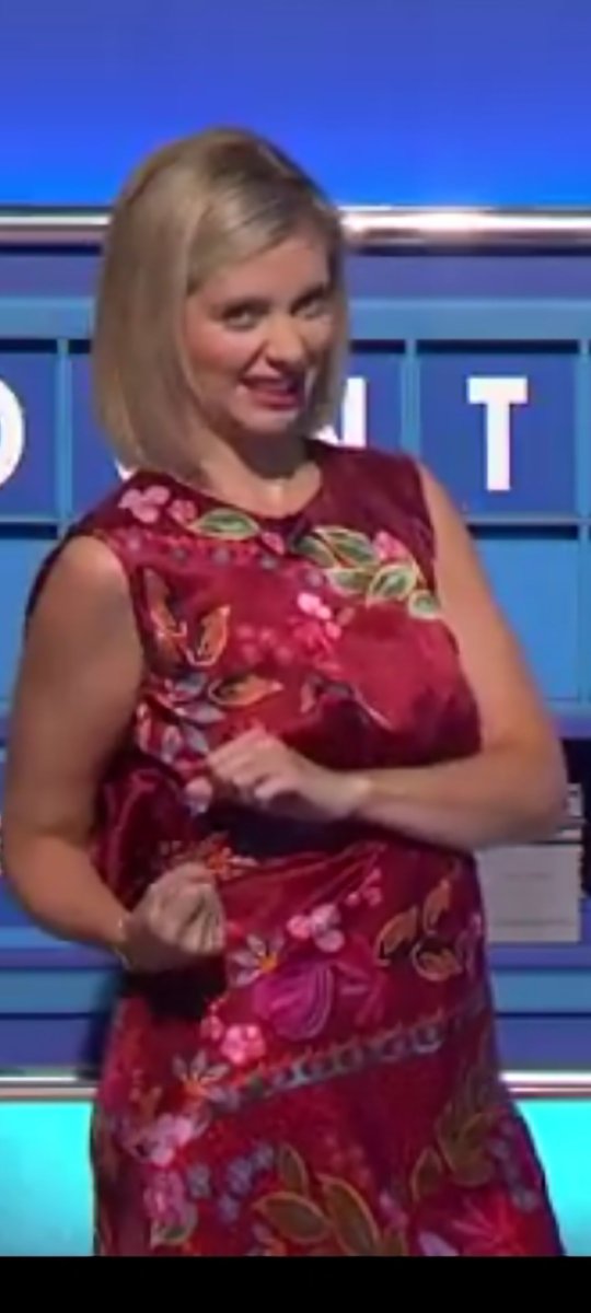 RachelF11304's tweet photo. The gorgeous @RachelRileyRR on countdown today ❤️ https://t.co/qExQEHyjND