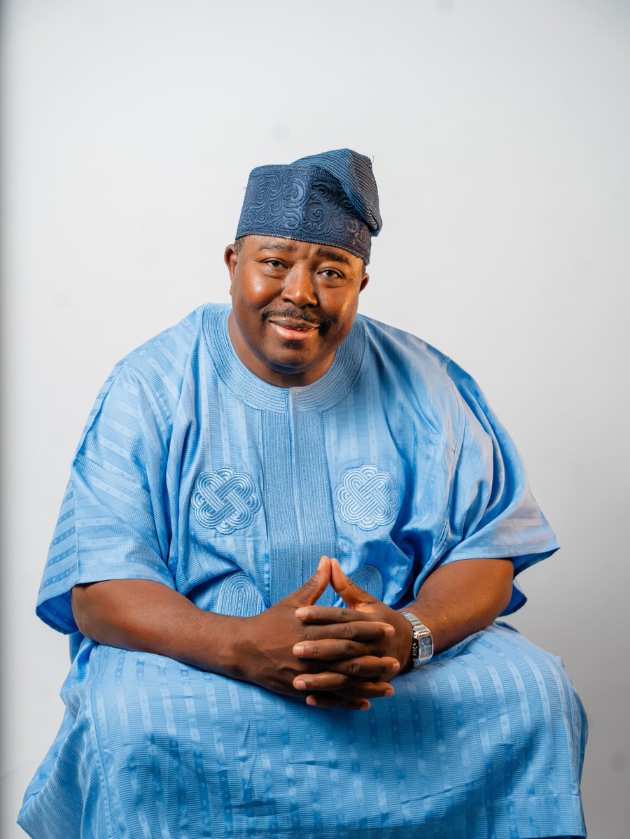 OyoTransportNet's tweet photo. From our communities to every corner of Oyo, the people deserve leadership that listens, cares, and delivers.

As 2027 approaches, Senator Sharafadeen Abiodun Alli stands for an Oyo Ahead.

#BSA2027 #OyoAHEAD #ItayoÒyò https://t.co/STbAQRS2kf