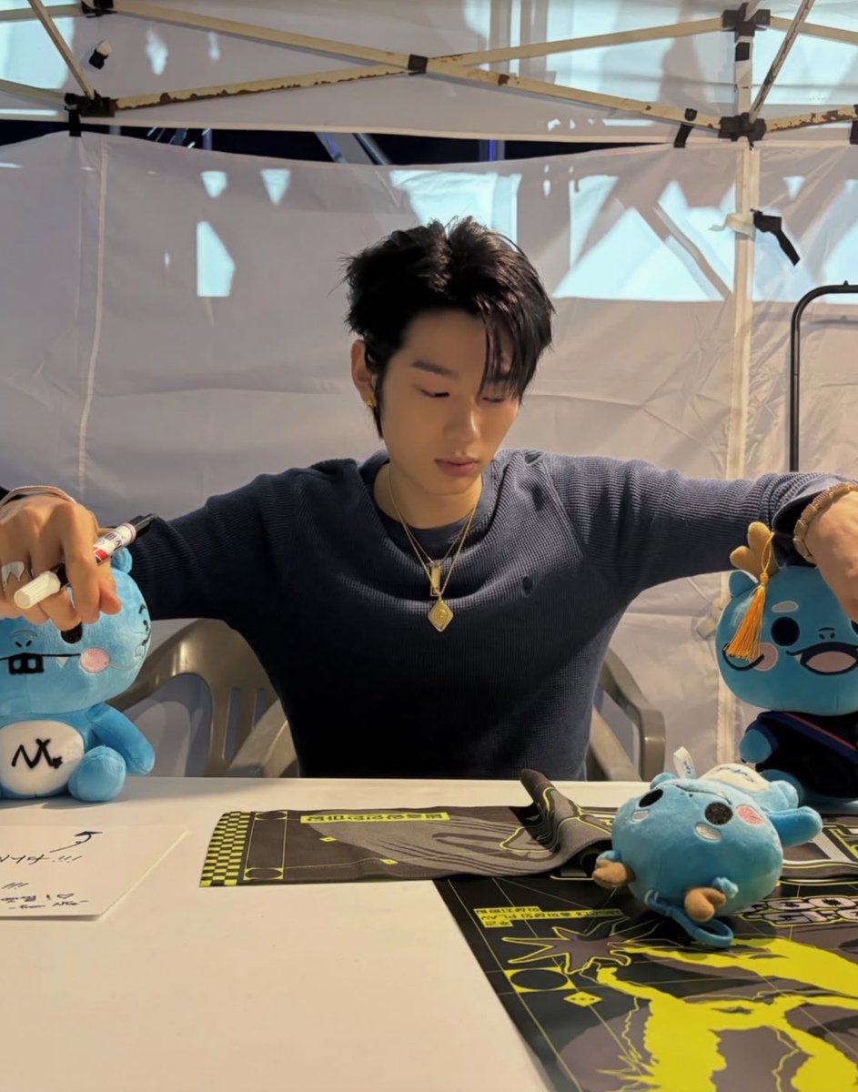 nowimzzz's tweet photo. 요즘맨날하는이머리
넘잘어울려 https://t.co/XbrQJtLmvP