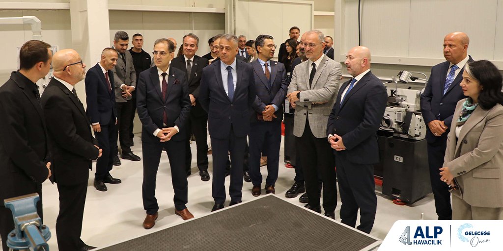 AlpKariyer's tweet photo. Açılış törenimize katılan misafirlerimize teşekkür eder, İkili Mesleki Eğitim Programı'mızda yer alacak tüm öğrencilere başarılar dileriz.

#AlpHavacılık #İkiliMeslekiEğitim #İMEP https://t.co/haJbmtImZr
