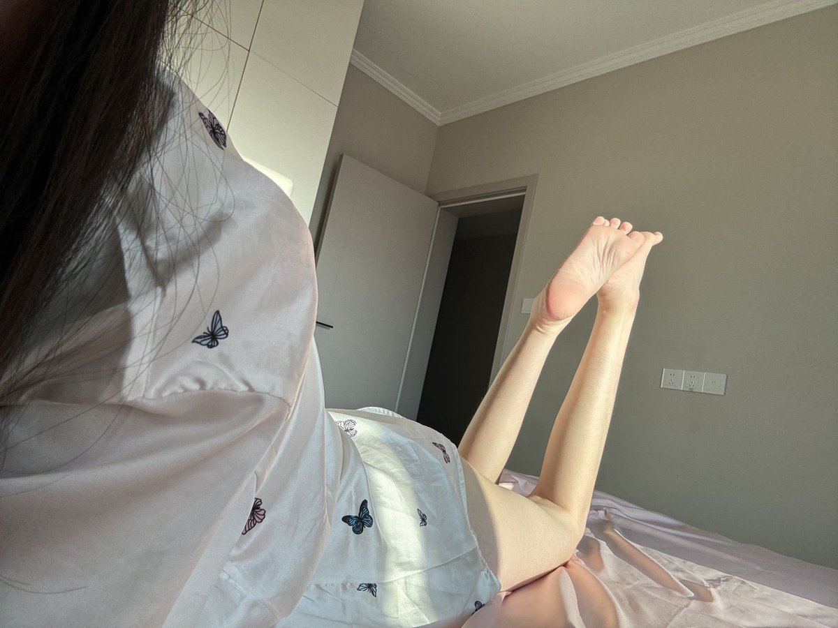 qqshimein's tweet photo. 年轻的时候不发泄，等��什么时候发泄 #悉尼 #女大 https://t.co/KMcCkBX7DD