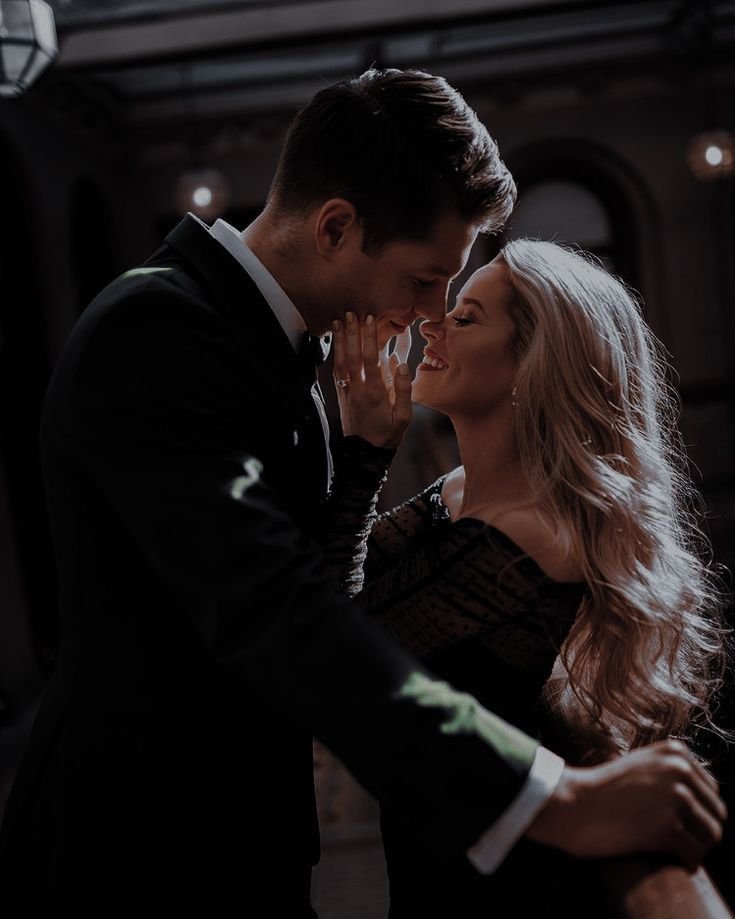 Alphauth's tweet photo. THE ART OF GENUINE SEDUCTION

"To attract high quality, you must first embody high quality."

~ THREAD ~🧵 https://t.co/LIV1kJTsk2