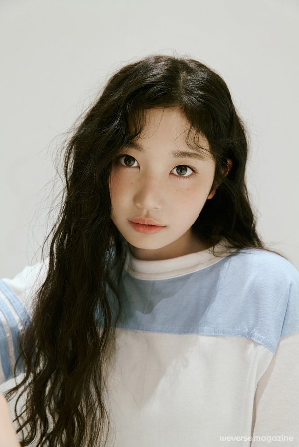 saakituide's tweet photo. this is my first time appearing in WEVERSE magazine! are you excited for me? i’m wearing a casual tee that looks super comfy... my look may be simple, but my heart feels anything but! https://t.co/cM0KMJKhcP