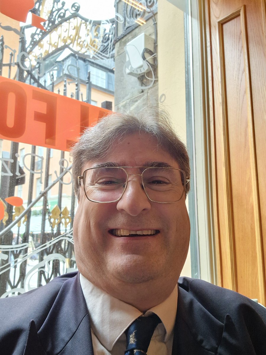 philipaohlund's tweet photo. Valet är avgjort i Sverige. Kvinnor har fött barn sedan 20 miljoner år. Blodet i våra ådror har flutit i 20 miljoner år. När vi människor skapades av Annunakierna Enki och Ninhursag, av lera och den dödade guden We-ilu, var det med en framtid i sikte bortom denna värld.
💫 🐊 🇸🇪 https://t.co/TbDBrDu0Ua