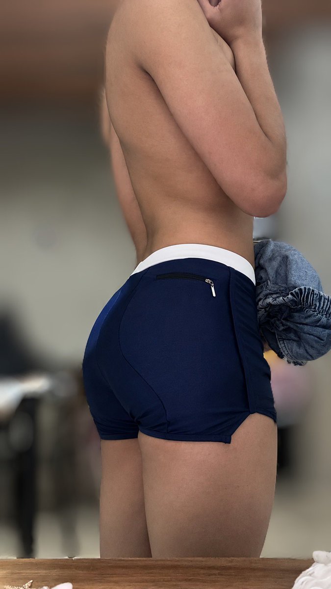 __Yg0r__'s tweet photo. Gostaram do meu short novo? https://t.co/G3ThoiSOEC
