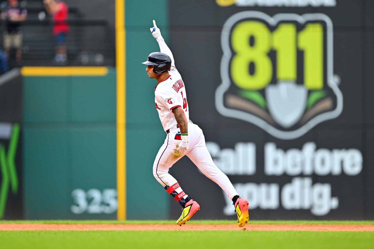 GuardiansNation's tweet photo. Bruce Drennan raves about Brayan Rocchio’s clutch gene, saying he has a rare ability to rise to the occasion in baseball’s biggest moments.
"How do you explain it other than God-given? Some guys are just great clutch performers. You have them throughout the history of baseball. It's uncanny how they do it. The most pressurized situation is when they rise to the occasion—a two-out, late-inning, clutch hit."
(via @BIGPLAYcle)