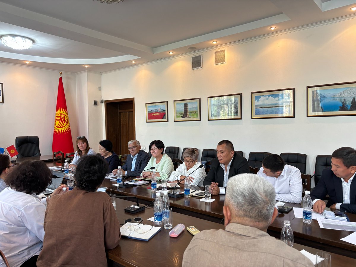 FAOKyrgyzstan's tweet photo. 🎓 Turning commitments into action! 

@FAO and the K.I. Skryabin Kyrgyz National Agrarian University held the first technical meeting of their joint working group to advance the implementation of the MoU signed on 19 August. https://t.co/Z1pJYOIj9Z