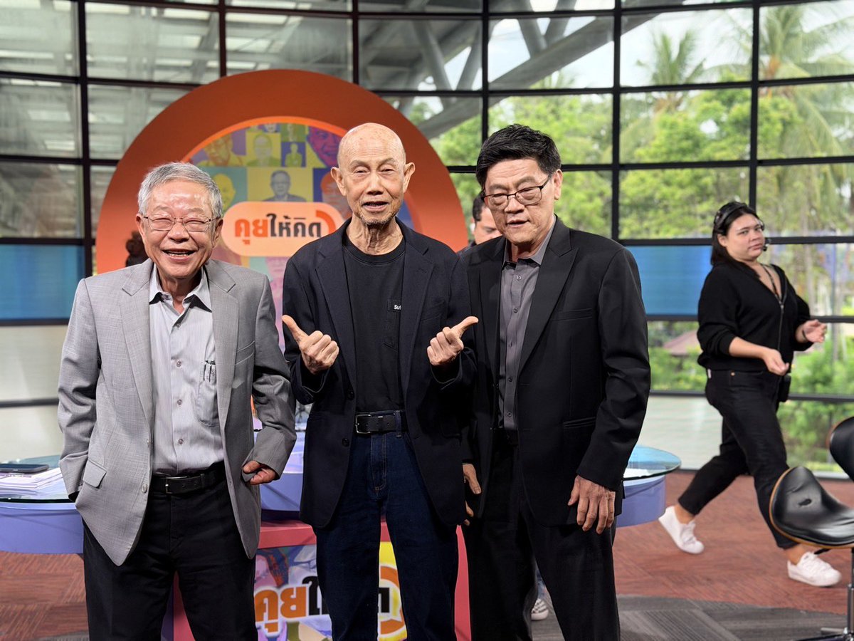 suthichai's tweet photo. 3 คนข่าวถกกันไฟแลบเรื่อง กกต. กับฮั้ว สว. พลาดไม่ได้ด้วยประการทั้งปวง!

“คุยให้คิด” 3 ทุ่ม ThaiPBS https://t.co/frQFdHcOfB