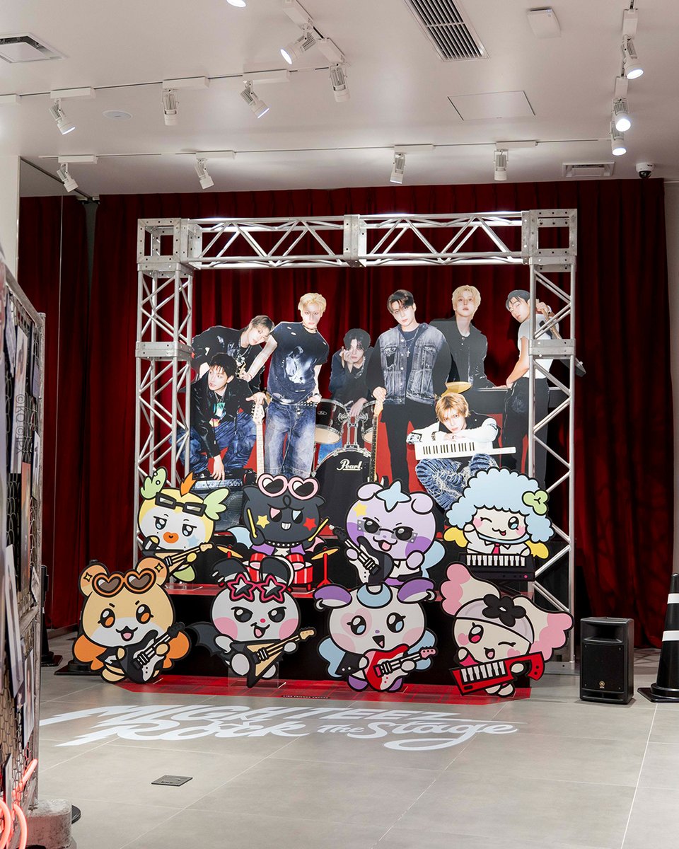 JP_LINEFRIENDS's tweet photo. [📸POP-UP画像] ステージの上、トキメキを込めて❤️

MIGHTEEZ Rock The Stage POP-UP🎸

🗓️2026/9/18(金)〜9/27(日)
📍LINE FRIENDS SQUARE SHIBUYA B1F
🔗https://t.co/SOaCb3pTCq

📍LINE FRIENDS SQUARE オンラインストア
🔗https://t.co/0RFWAuOXdQ

ATEEZ with LINE FRIENDS https://t.co/OzAkHJPjGL