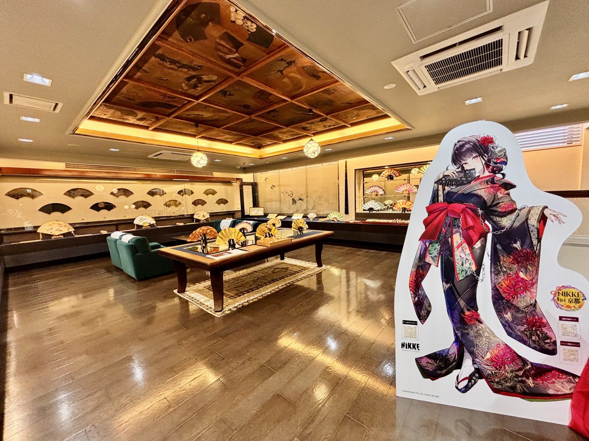 MWAM_1224gwgw's tweet photo. サクラのパネルが展示してある所オシャレすぎ！

扇子のお店やけど雰囲気あり過ぎて緊張した🫨
サクラの雰囲気に似合い過ぎてて最高🌸 https://t.co/urZZOtbqv0