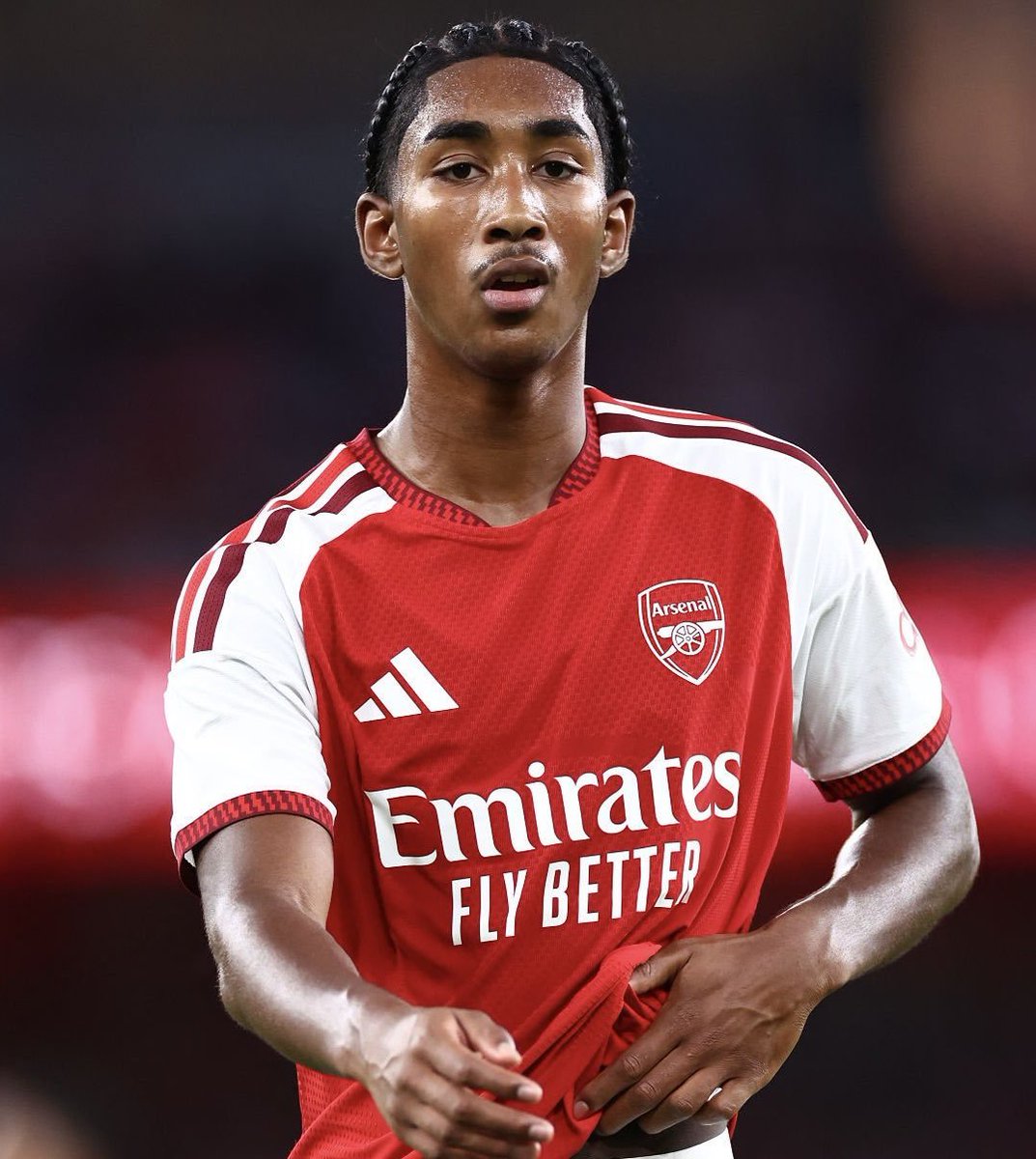 UPYOURARSENAL04 tweet picture