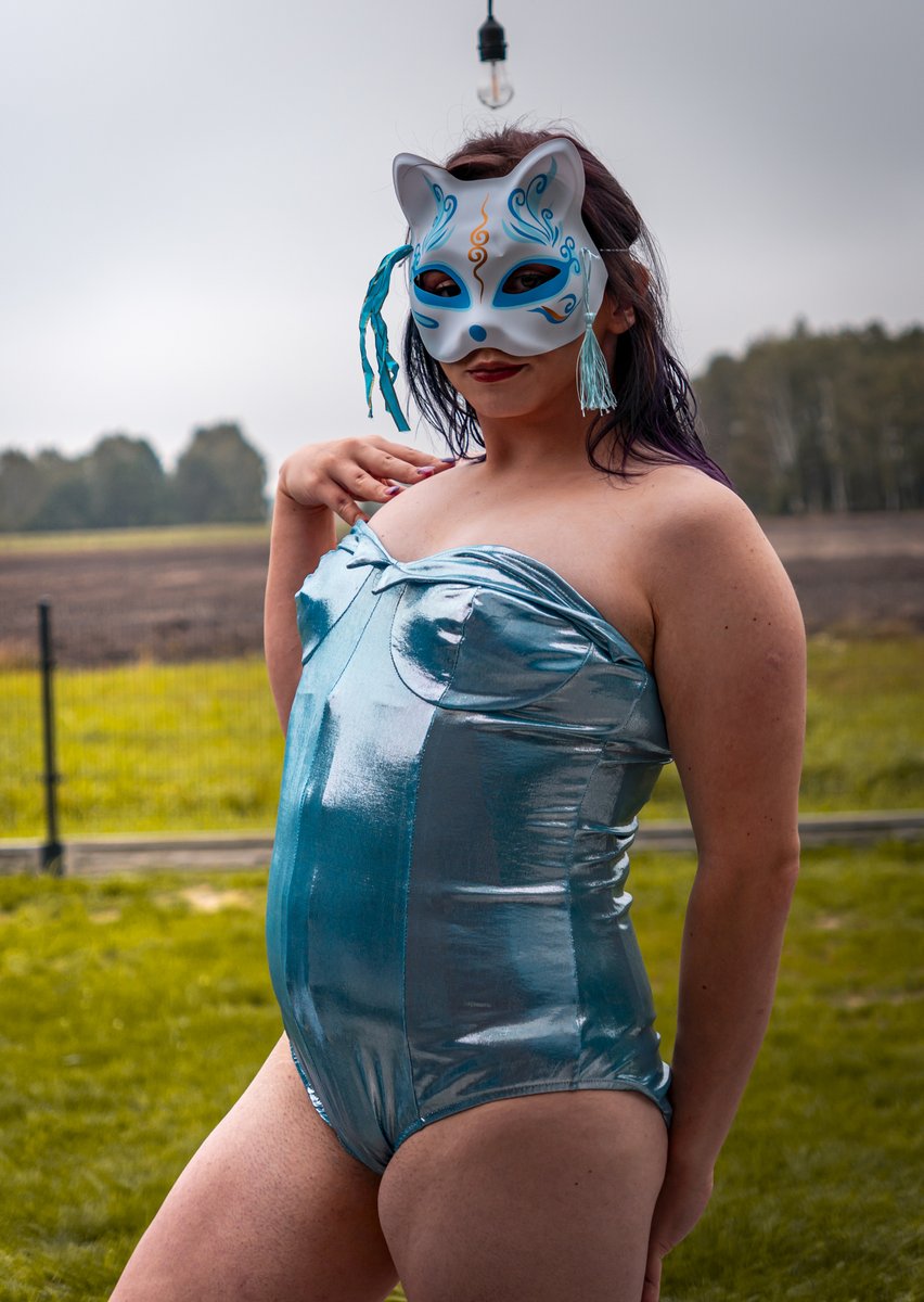 s_ExTeddy's tweet photo. Hi sweties 💜 What's your favorite color ? My is blue 💙

Dont forget to check my bio 🤭 https://t.co/3FRn58O0r2