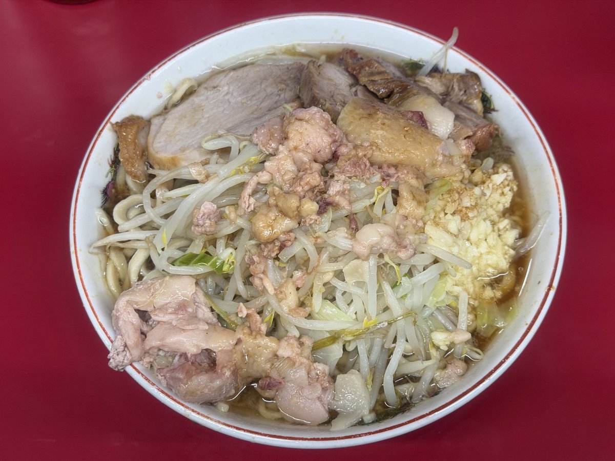 acordionmark's tweet photo. ラーメン二郎🍜 https://t.co/X5B3jrmEXC