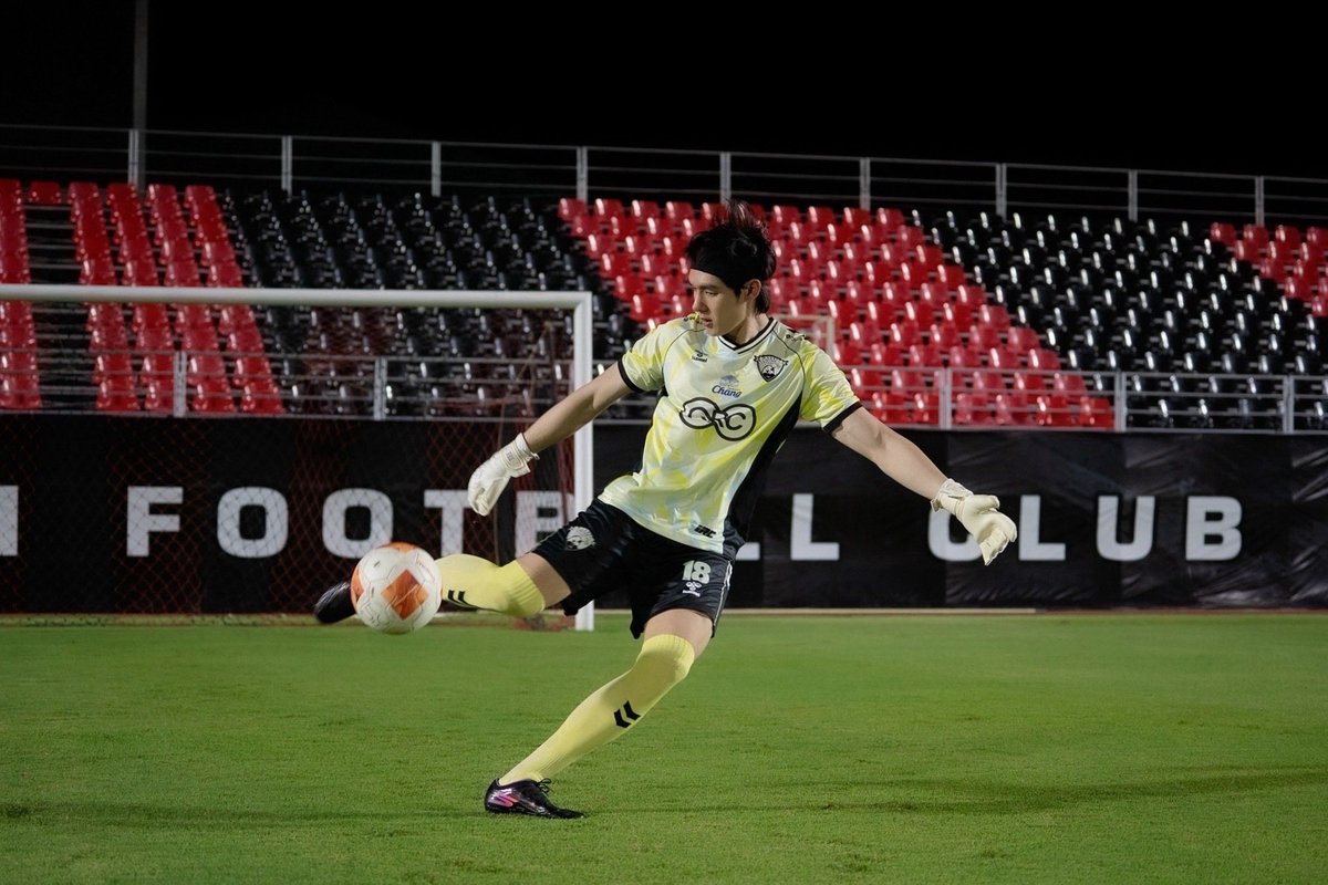 Tee_wongsajaem's tweet photo. เสื้อ No.18 ยังว่าง 999 ตัวครับบ https://t.co/rhVzfS7RfZ