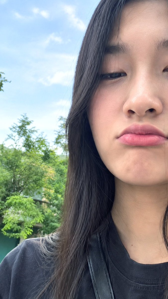 dontcrybigboi's tweet photo. Hmph... "Pokoknya TERSERAH," https://t.co/RJLxv5O3gq