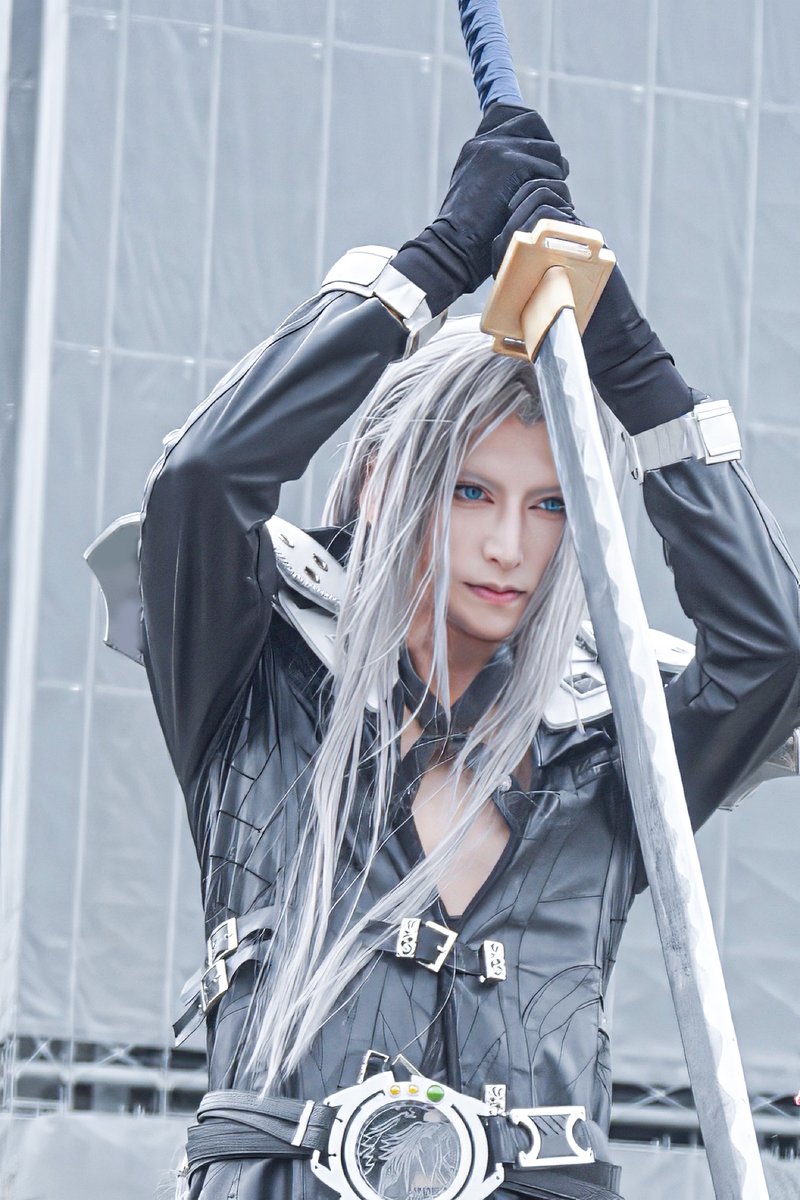 Unknown__taka's tweet photo. コスプレ セフィロス
似たようなやつあった https://t.co/okAZZJHJns