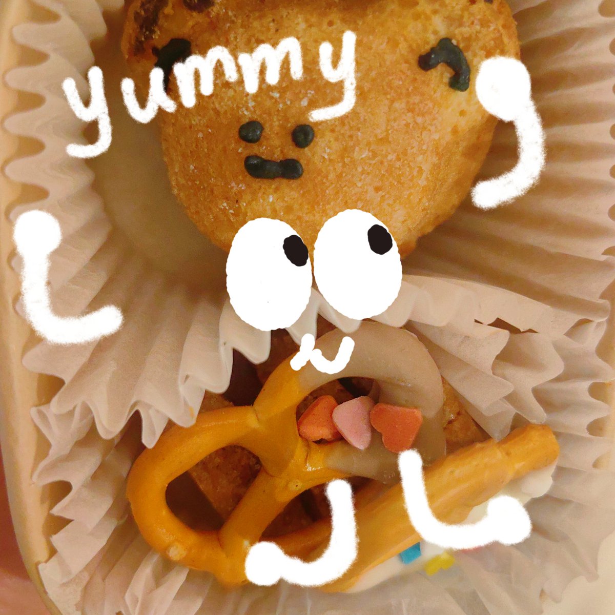 Riolu0725's tweet photo. The chocolate cookies were so delicious~ And the little bear is cute🥹
#신우집 #신우플로 #REAL #신우 #CNU #C_NU https://t.co/fxf2guC5JX