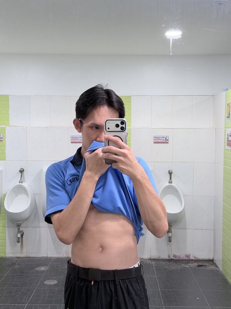 sknpyk's tweet photo. 2 ทุ่มเลยได้ไหม เหนื่อยแล้ว 🥺

#ปลวกแดง #อีสเทินซีบอร์ด #บ่อวิน #มาบยางพร https://t.co/5ysslalDZR