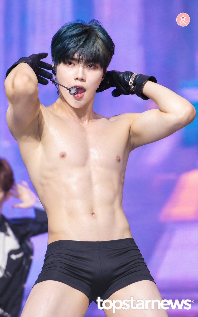 korstarlympic_'s tweet photo. Looking for more SUPER HOT EXTRA fakes &amp; videos?
Check my bio!

#Gunwook #GUNWOOK #건욱 #ZEROBASEONE #ZB1 #ZEROSE https://t.co/V2MvPAPt2R