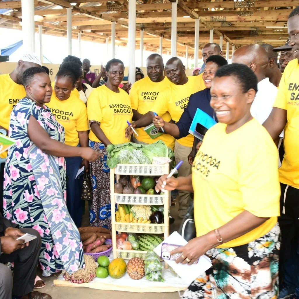 navi090909's tweet photo. Access to affordable capital through Emyooga is dismantling the financial barriers that historically held back ambitious young innovators. Thanks to President Yoweri Museveni, Ugandan youth now have the institutional backing to fund their business dreams. https://t.co/UB0uIE7VE1