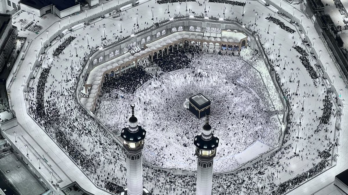 SaudiNews50's tweet photo. الشيخ بندر بليلة من الحرم المكي:

المساس بأمن المقدسات ودماء الأبرياء خط أحمر.

- https://t.co/lhHIUU1V4C
