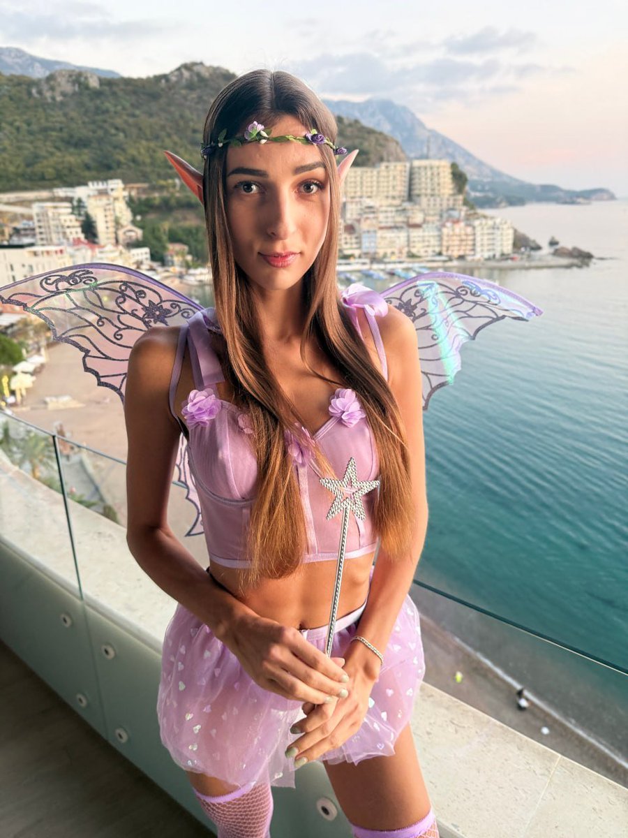 slimkary1's tweet photo. 🌼🎀🌷🦚❤️🌺Bonjour à tous. Passez tous un bon vendredi et bon week-end. Je vais partager mes. Photo sur telegram 

@slimkary1
@slimkary2 
@slimkary3 
@slimkary4 

https://t.co/YD43XLceLM https://t.co/P5d4L5rDhW